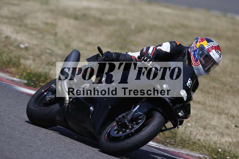 Archiv-2023/28 05.06.2023 Moto Club Anneau du Rhin/blanc-novice/3